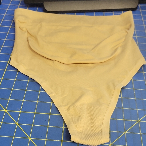 Beige High-Waisted Thong Maternity  Briefs Shapewear Small - Picture 1 of 4